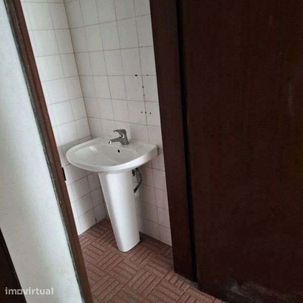 Arrendo loja na Malagueira - Grande imagem: 4/7