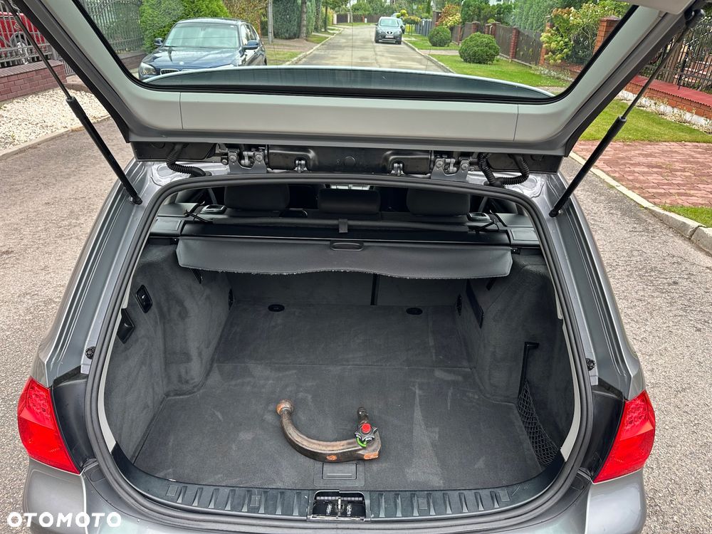 BMW Seria 3 318i - 18