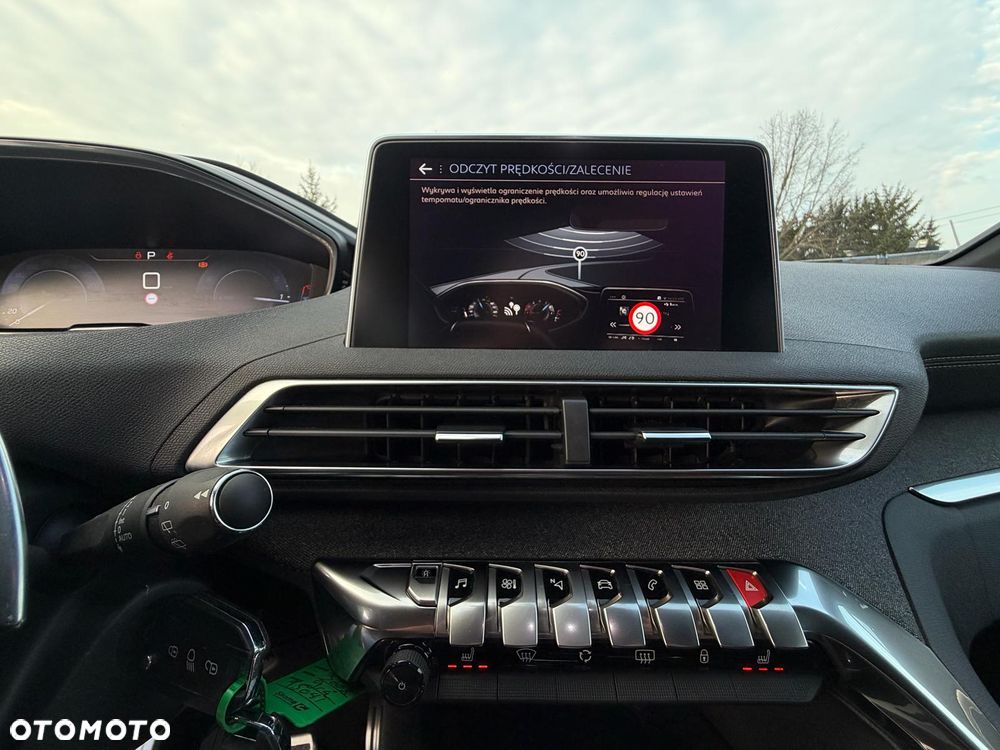 Peugeot 3008 1.6 PureTech GPF GT Line S&S EAT8 - 33