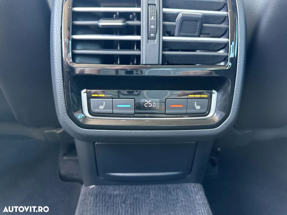 Volkswagen Passat 2.0 TDI DSG 4Motion Highline - 24
