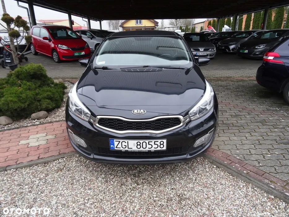 Kia ProCeed Pro_cee'd 1.6 GDI L - 2