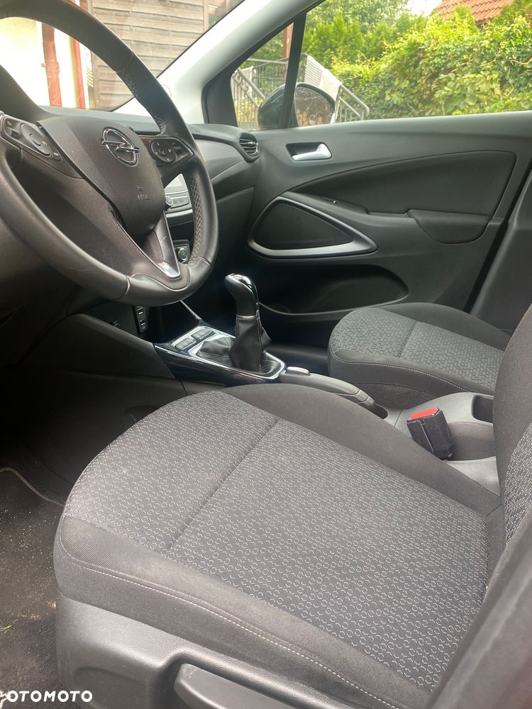 Opel Crossland X - 13