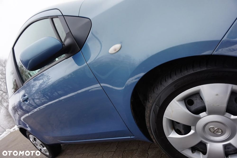 Toyota Yaris - 18