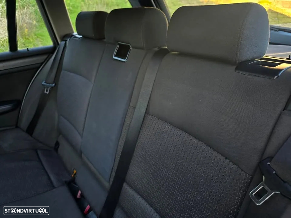 BMW 320 dA Touring Sport - 8