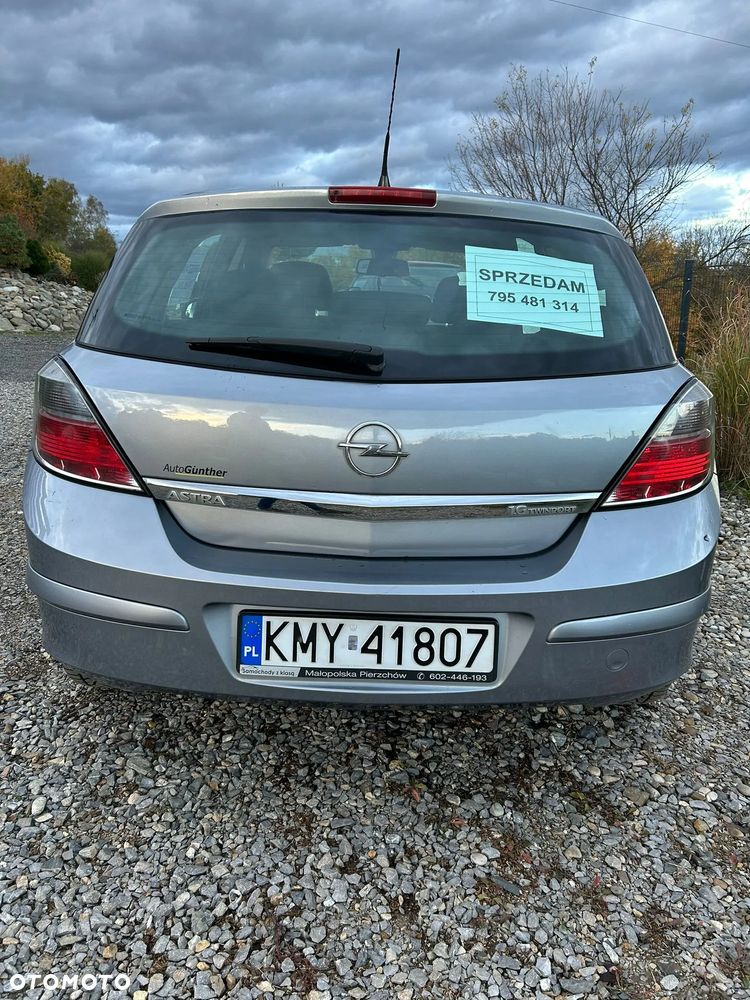 Opel Astra - 25
