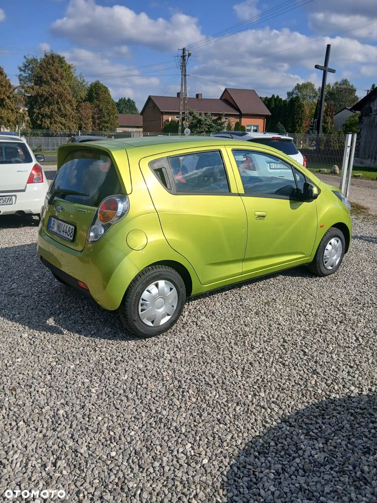 Chevrolet Spark - 10