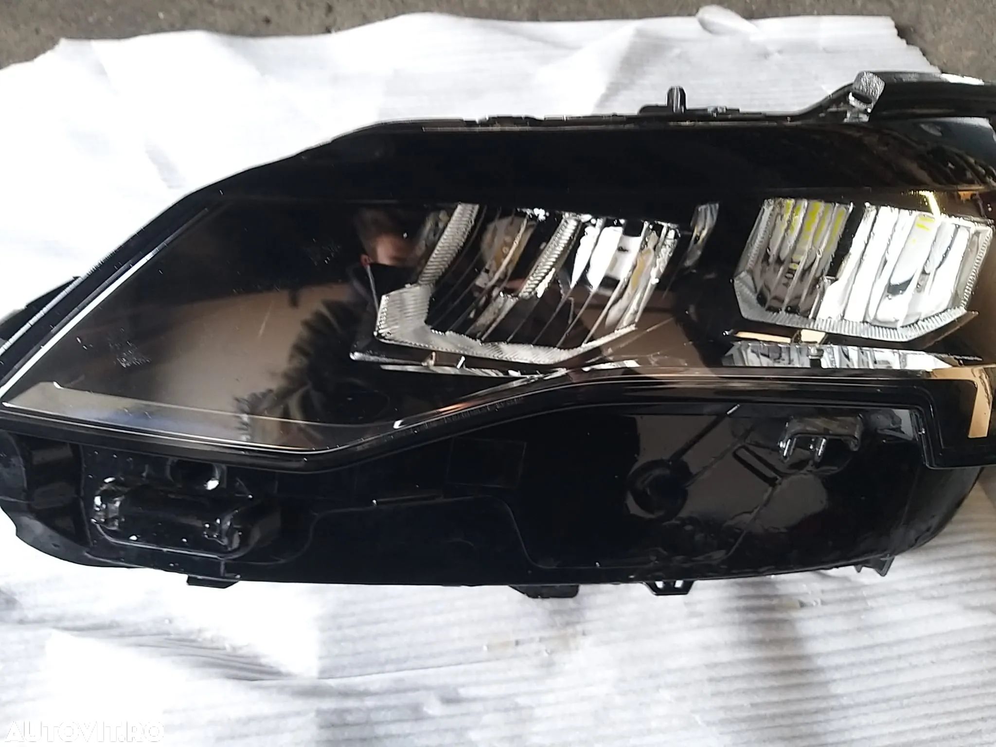 Far Stanga cod: 9836230280 Xenon, Led Technologie pentru Peugeot 3008 din 2020 1.6 Diesel - 1