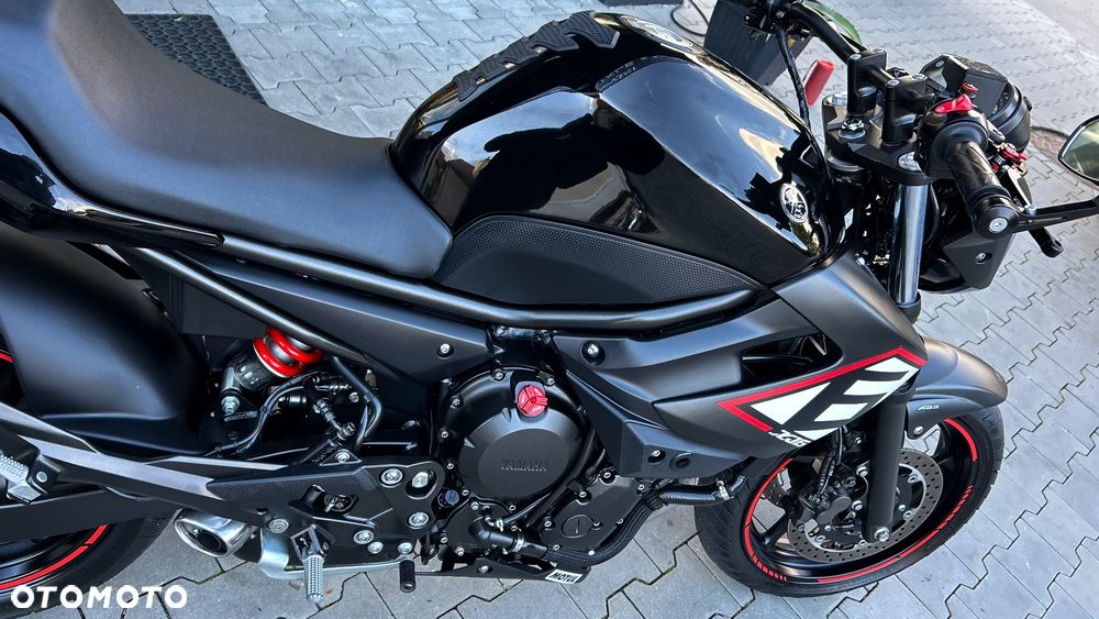 Yamaha XJ - 22