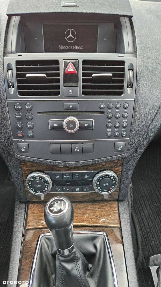 Mercedes-Benz Klasa C 180 Kompressor Elegance - 25