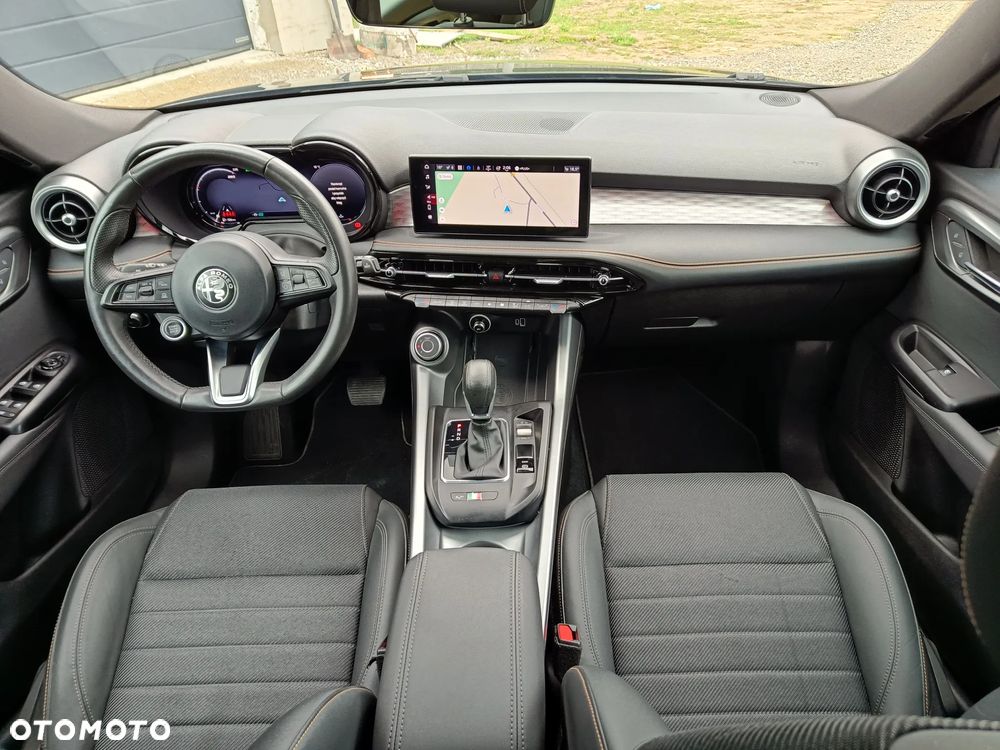 Alfa Romeo Tonale 1.5 T4 GSE mHEV TI DCT - 23