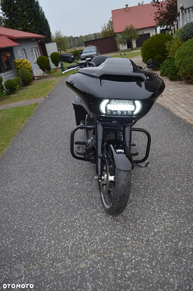 Harley-Davidson Touring Street Glide - 41