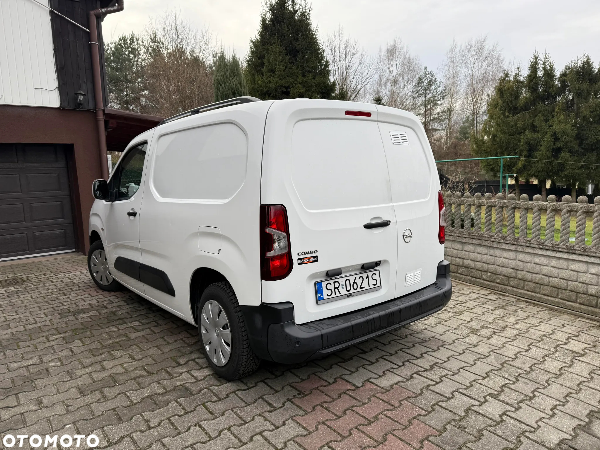 Opel COMBO - 3