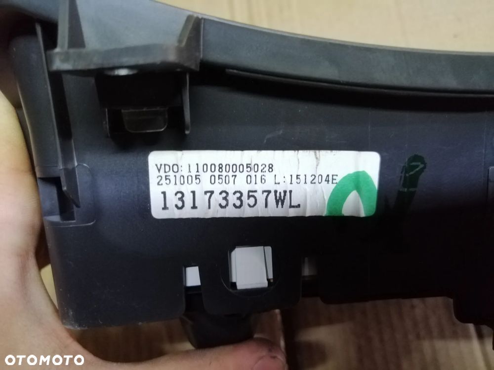 Opel Corsa C 1.0 12V Z10XEP Climatronic zestaw startowy komputer 0261208393 stacyjka 2 klucze immo moduł komfortu i inne - 30