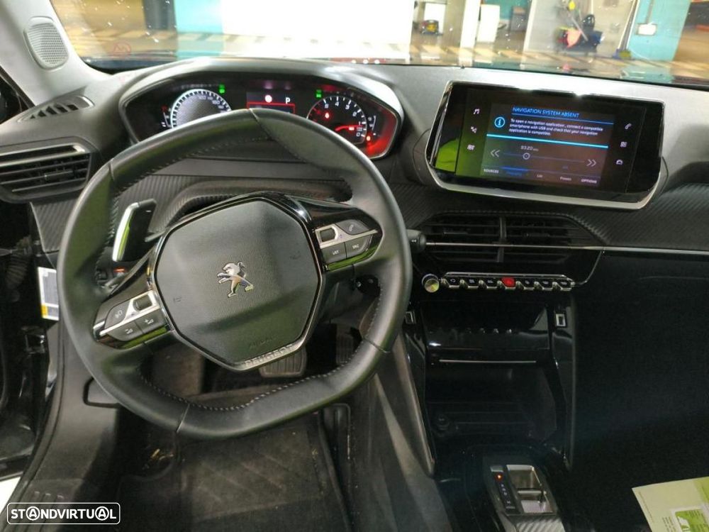 Peugeot 2008 1.5 BlueHDi Allure EAT8 - 6