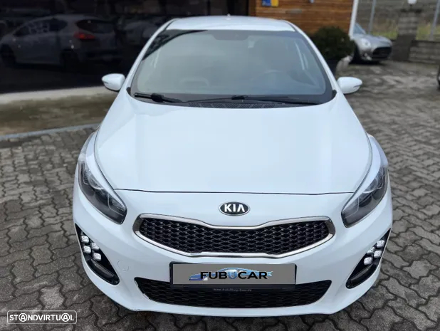 Kia Ceed 1.6 CRDi GT Line - 3