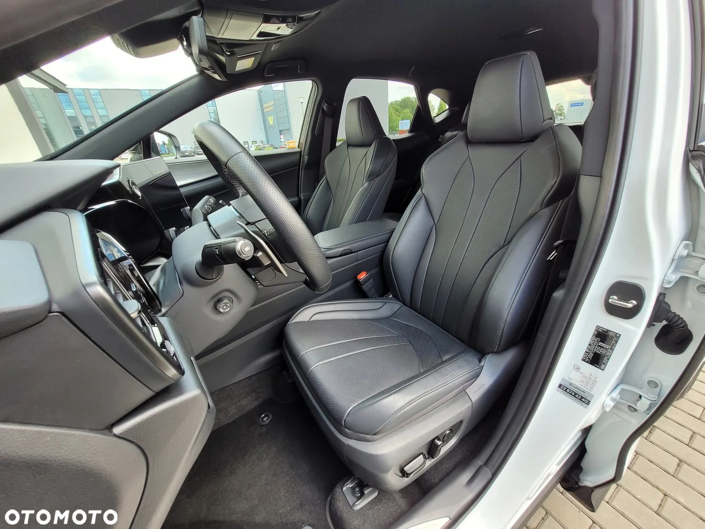 Lexus NX 450h+ F Sport AWD - 12