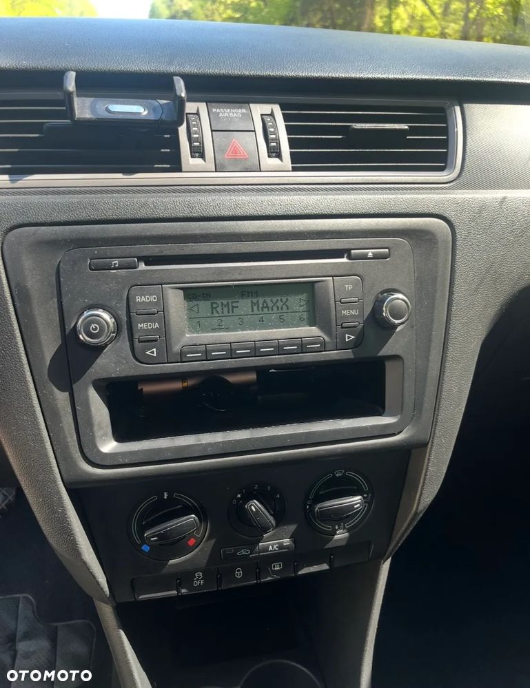 Skoda RAPID 1.6 TDI DPF Ambition - 12