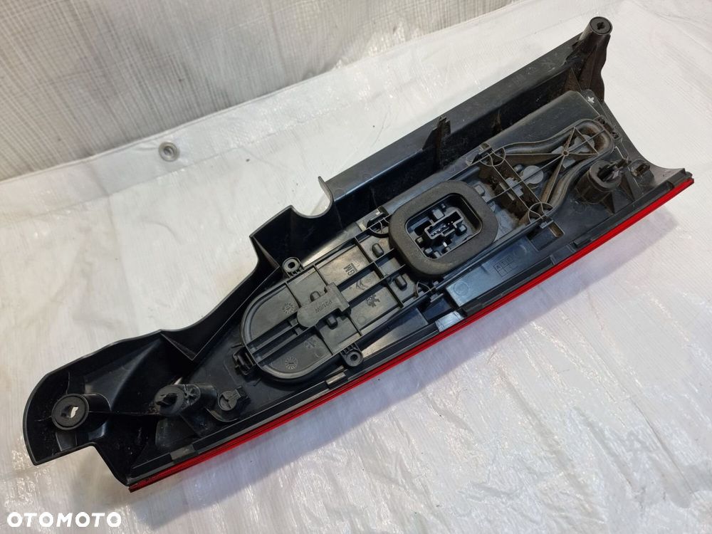 Lampa Tył Prawa COMBO E BERLINGO IV 4 RIFTER PROACE  9820555080 - 8
