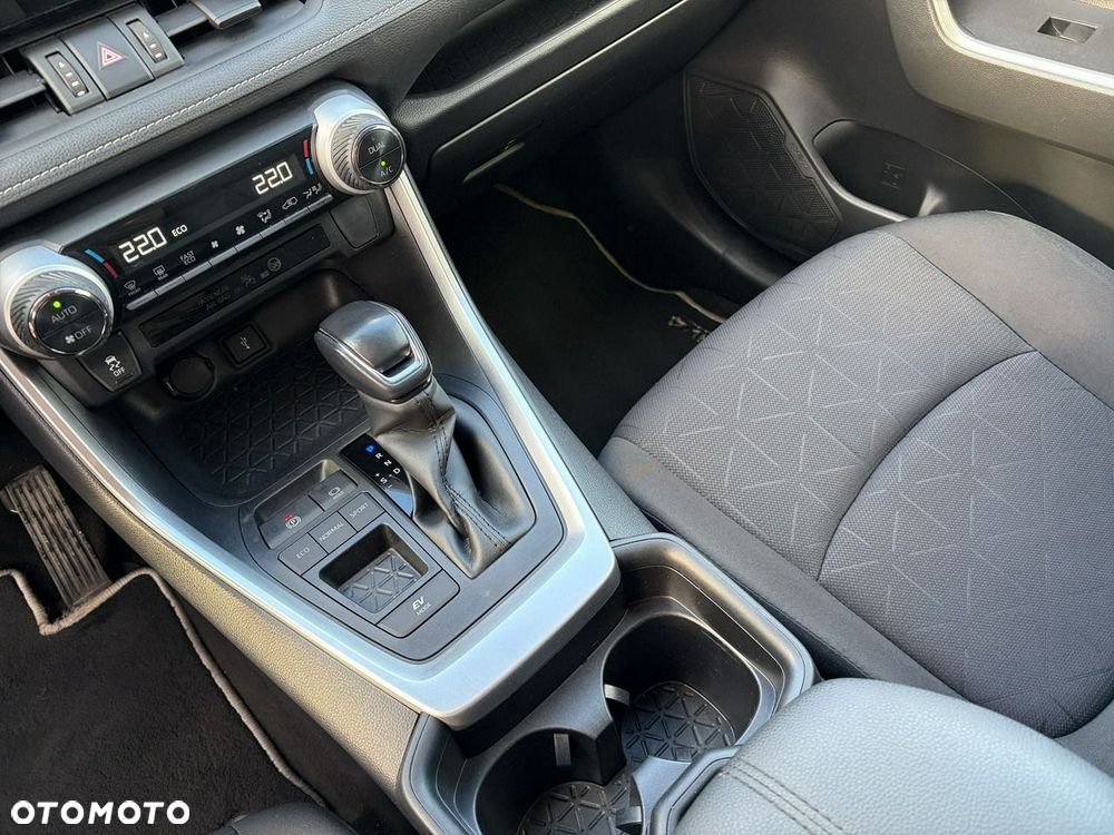 Toyota RAV4 - 19