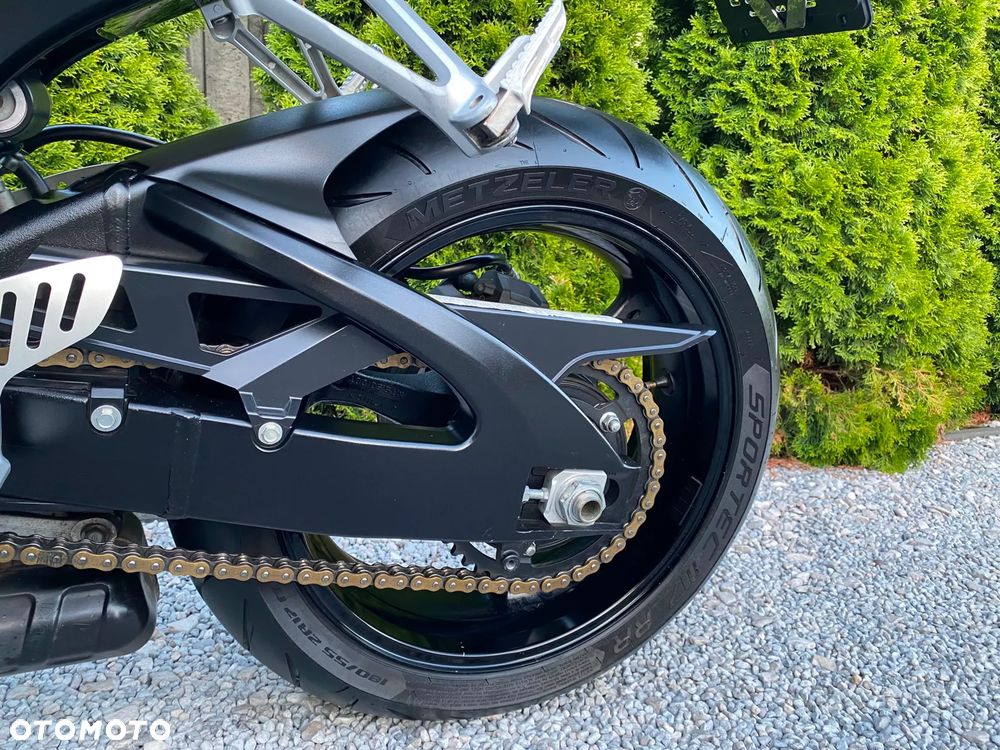 Suzuki GSX-R - 14