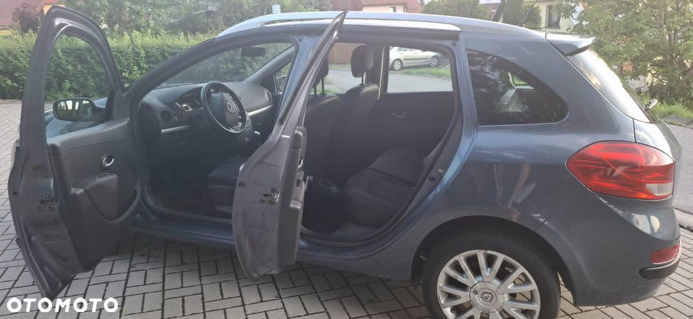 Renault Clio - 9