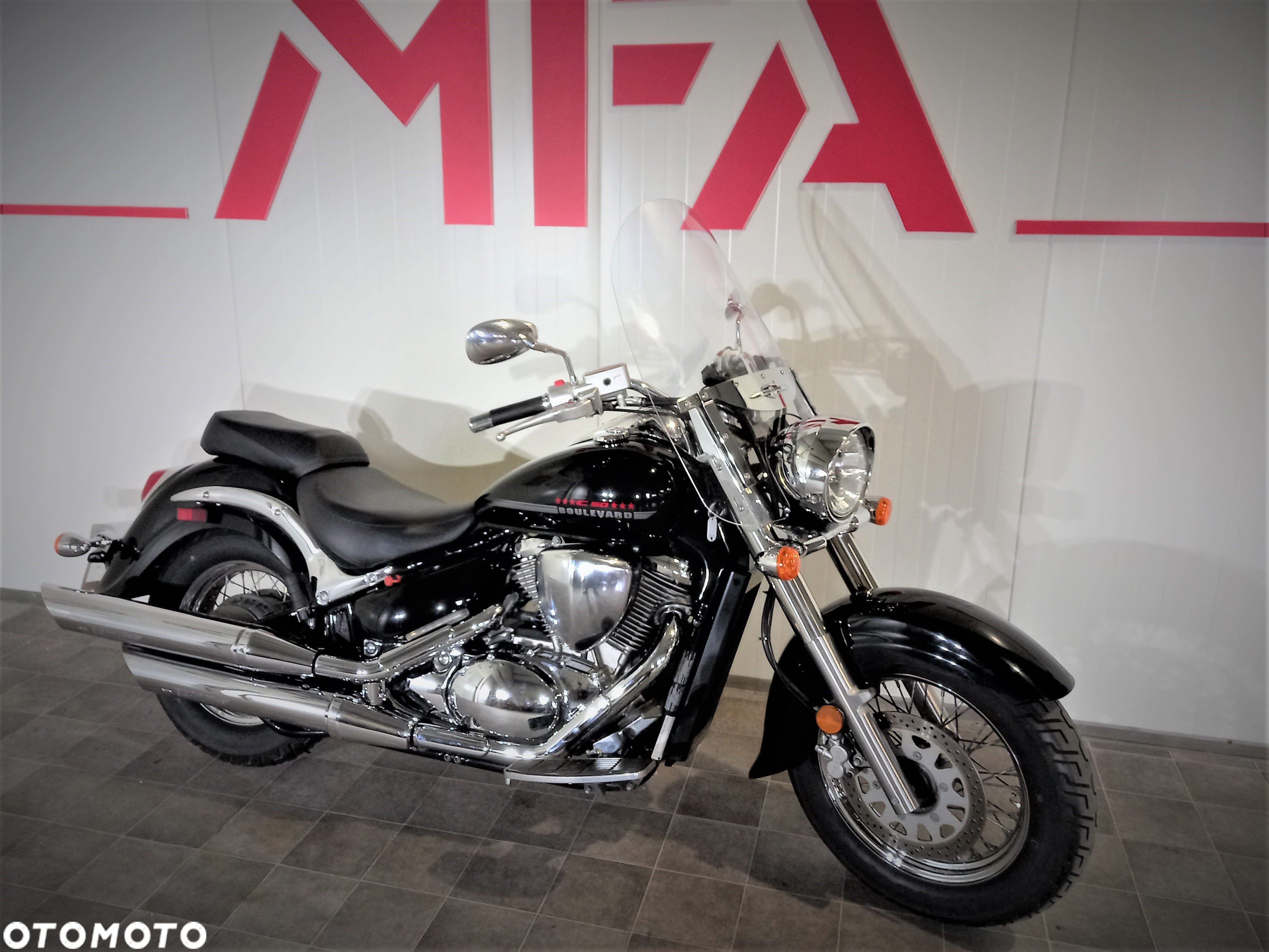 Suzuki VL 800 Volusia - Boulevard C50 - 5
