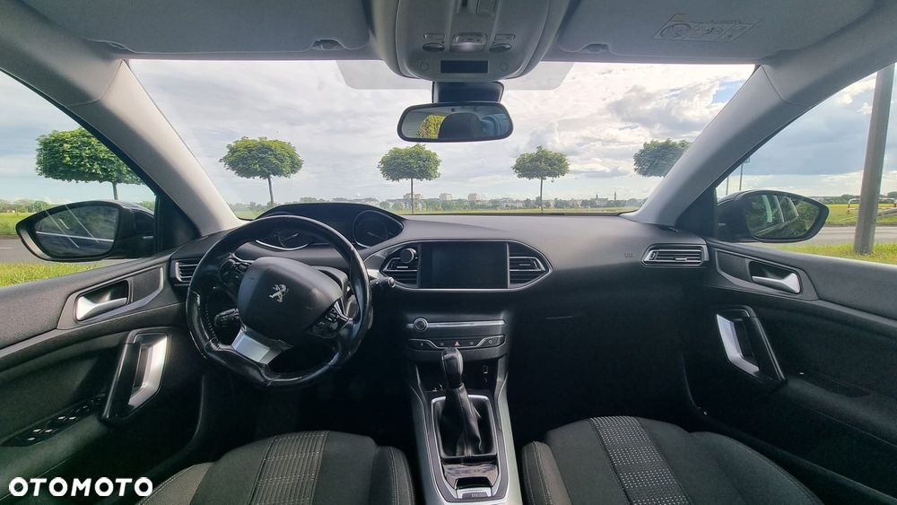 Peugeot 308 1.6 BlueHDi Style S&S - 18