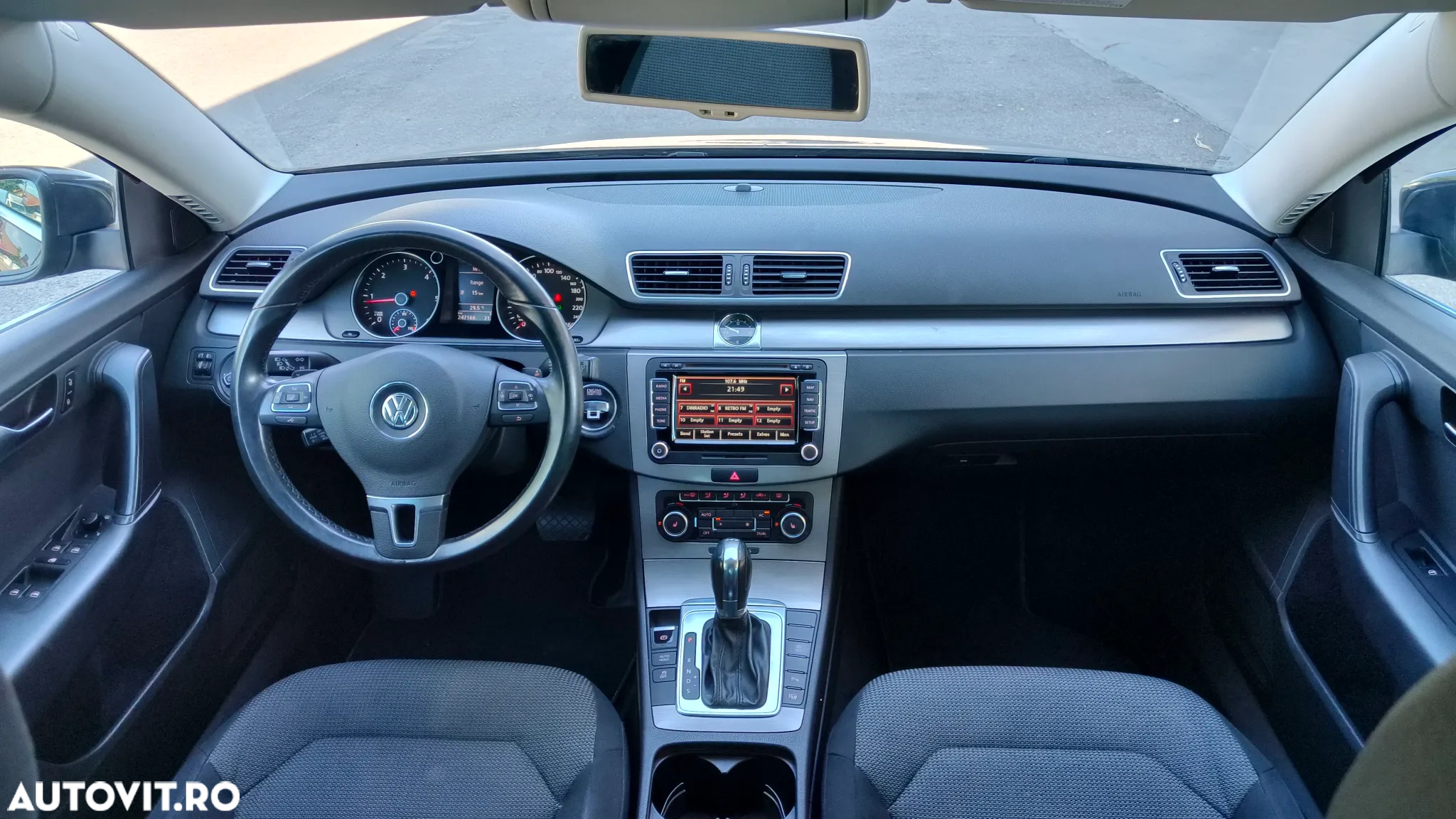 Volkswagen Passat Variant 2.0 Blue TDI DSG SCR Comfortline - 7