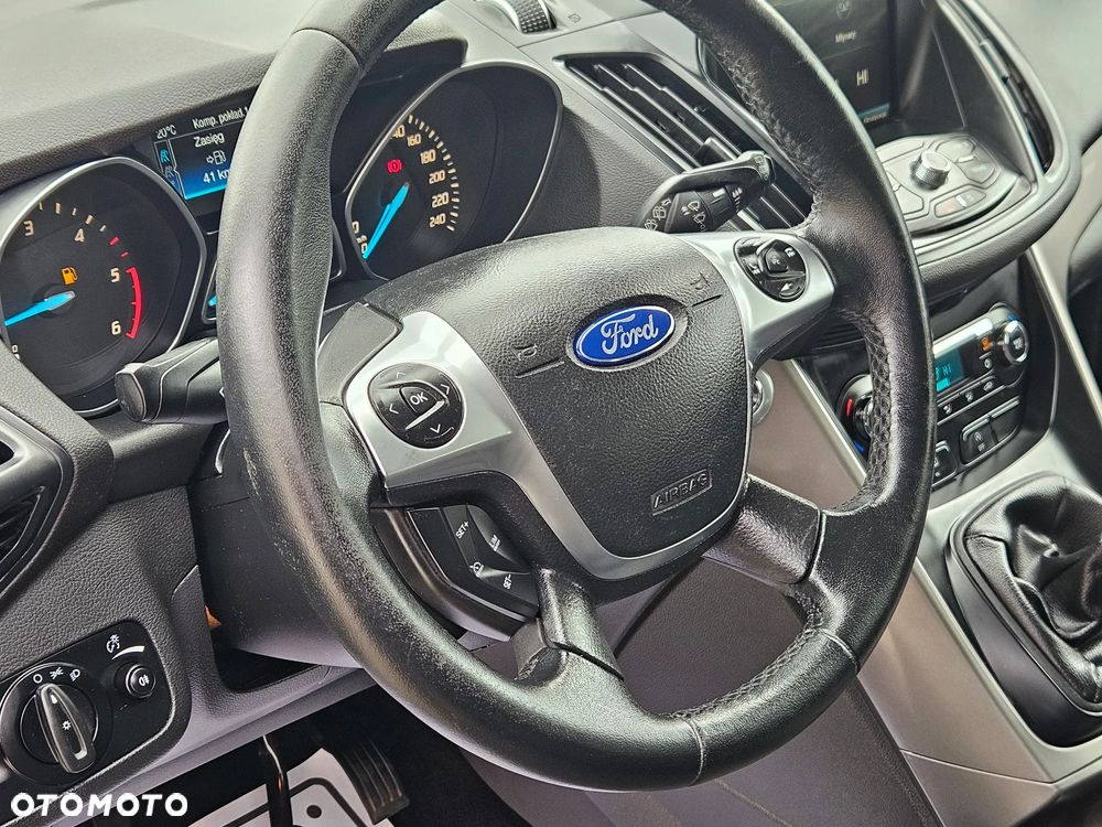 Ford Kuga 2.0 TDCi 2x4 SYNC - 18