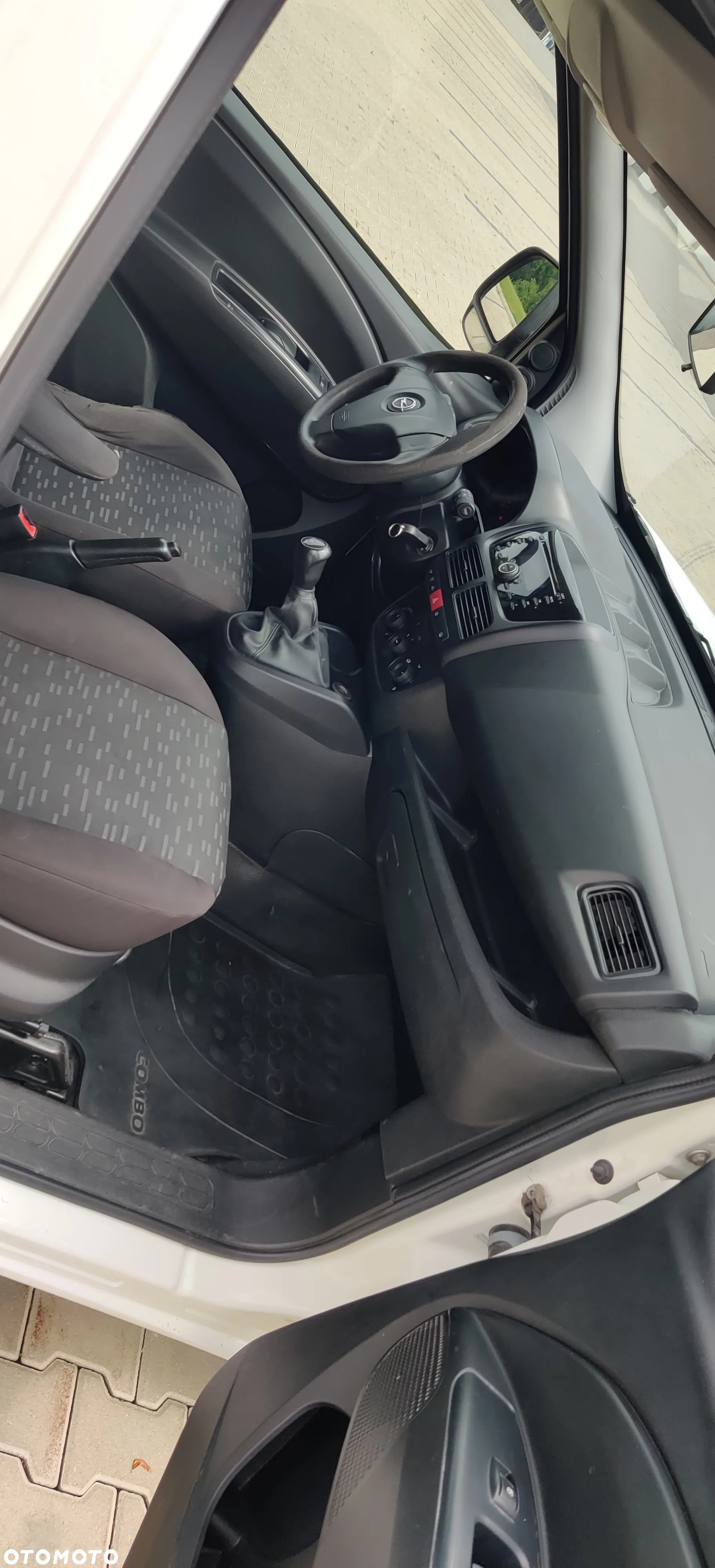 Opel Combo 1.3 CDTI L2H1 Selection - 10