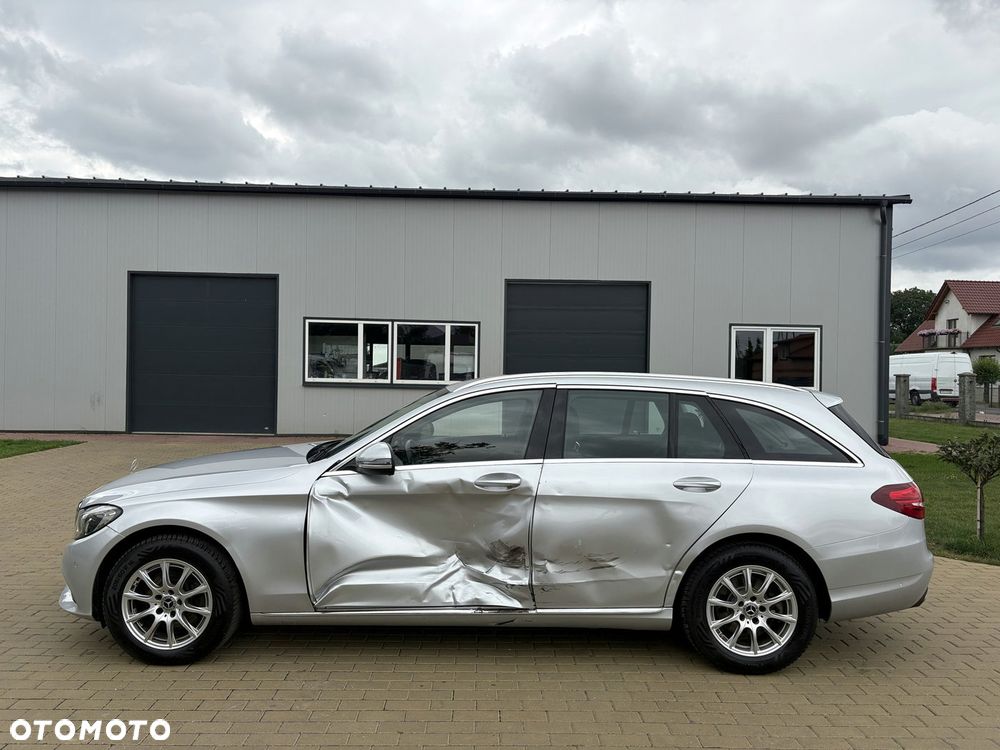 Mercedes-Benz Klasa C 200 d 9G-TRONIC Exclusive - 6