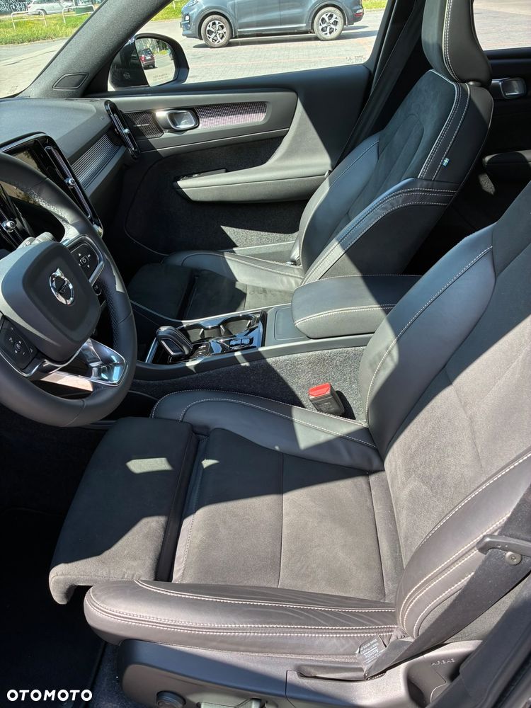 Volvo XC 40 T5 AWD R-Design - 19