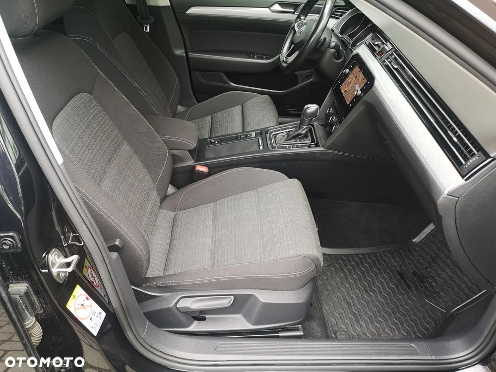 Volkswagen Passat 2.0 TDI Business DSG - 27