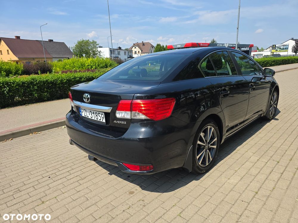 Toyota Avensis 2.0 Premium - 4