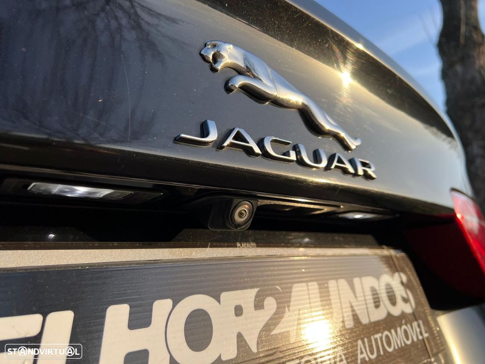 Jaguar XE 2.0 D R-Sport - 26