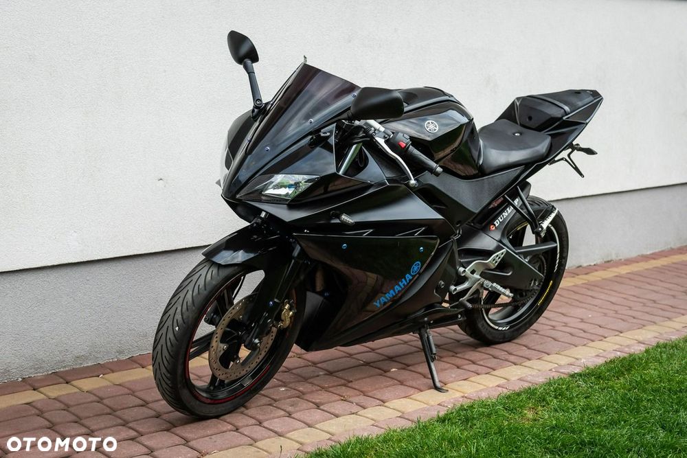 Yamaha YZF - 6