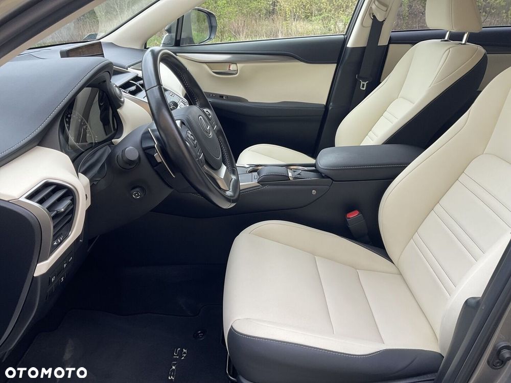 Lexus NX 300 F Impression AWD - 18