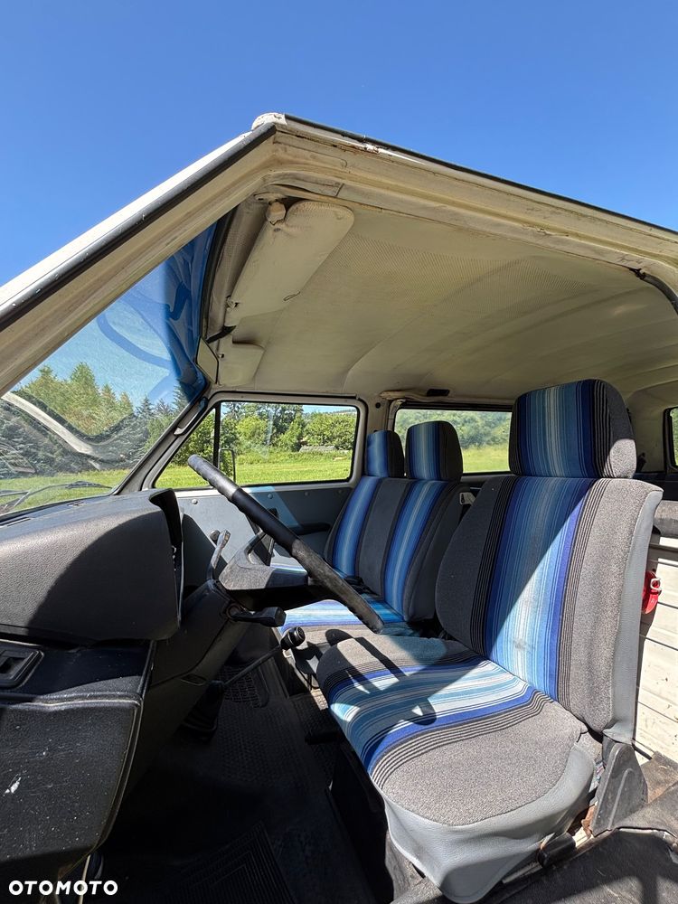 Volkswagen Transporter Caravelle TD CL 255 592/Z04 - 10