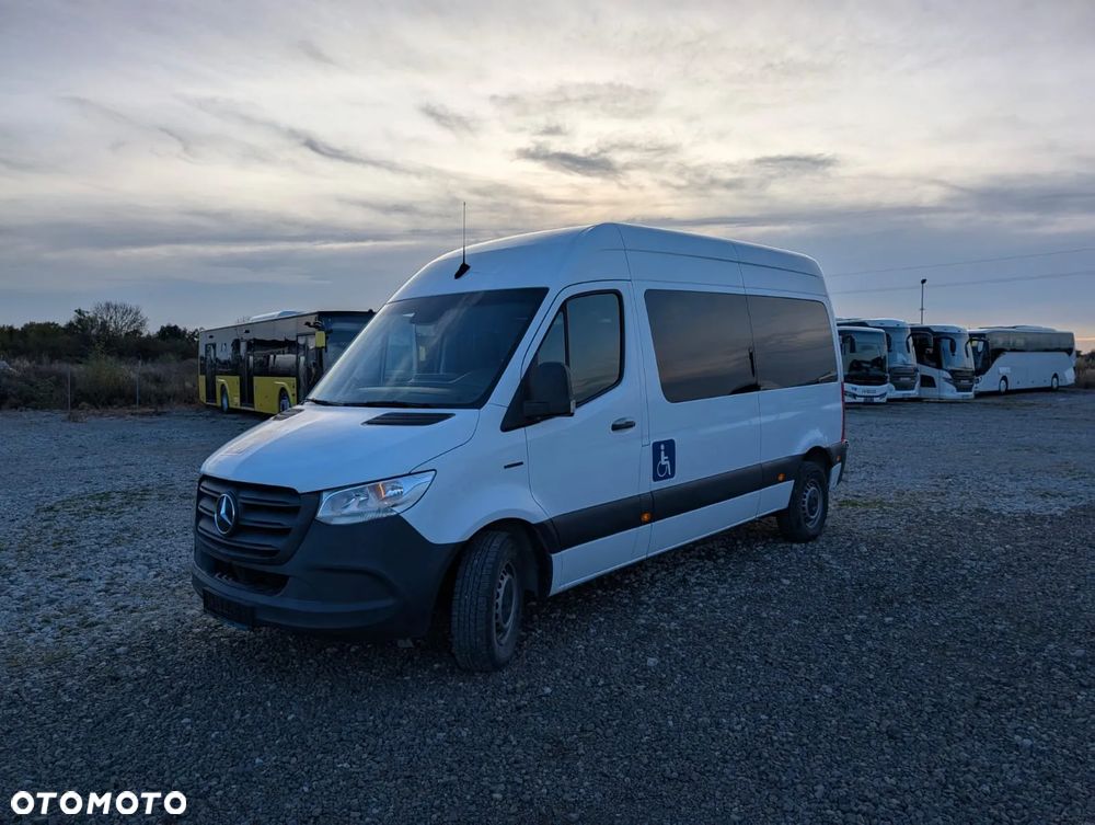 Mercedes-Benz eSprinter - 11