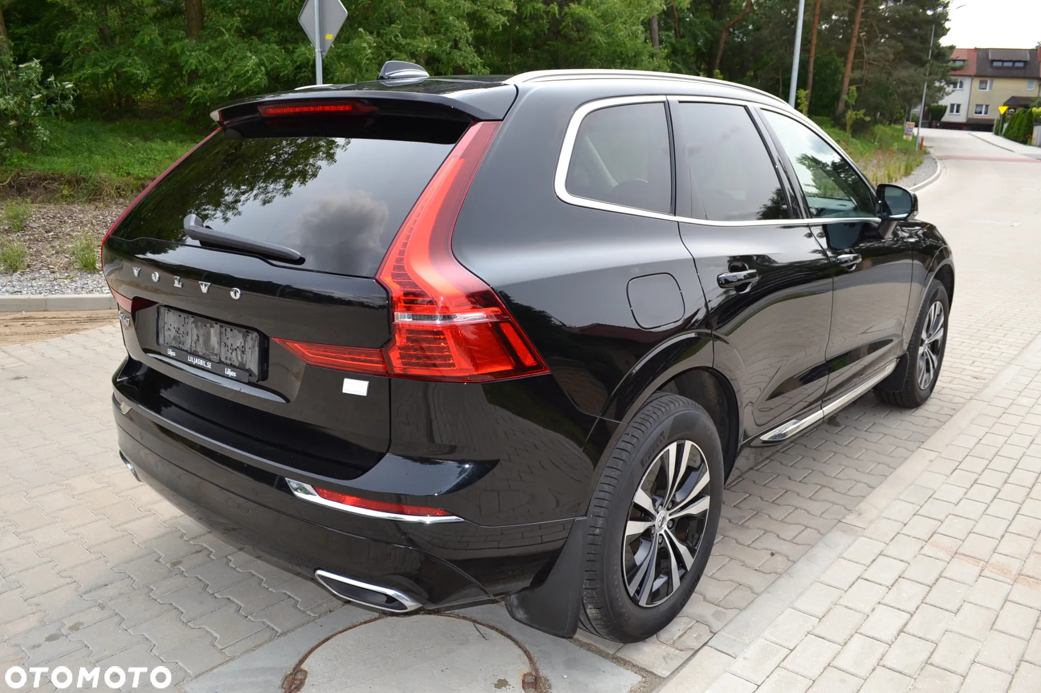 Volvo XC 60 T6 Plug-In Hybrid AWD Inscription Expression - 4