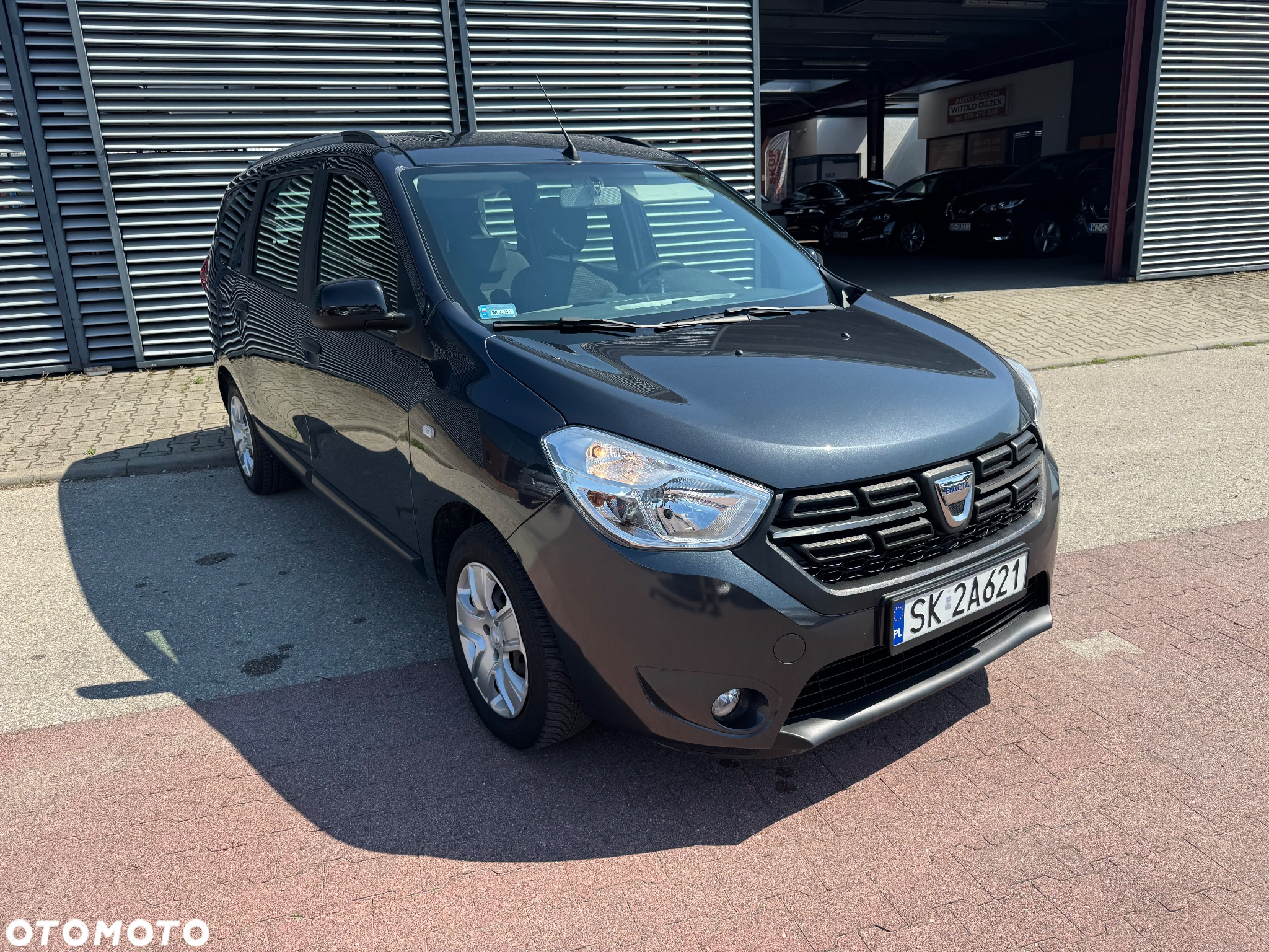 Dacia Lodgy 1.3 TCe Laureate S&S - 6