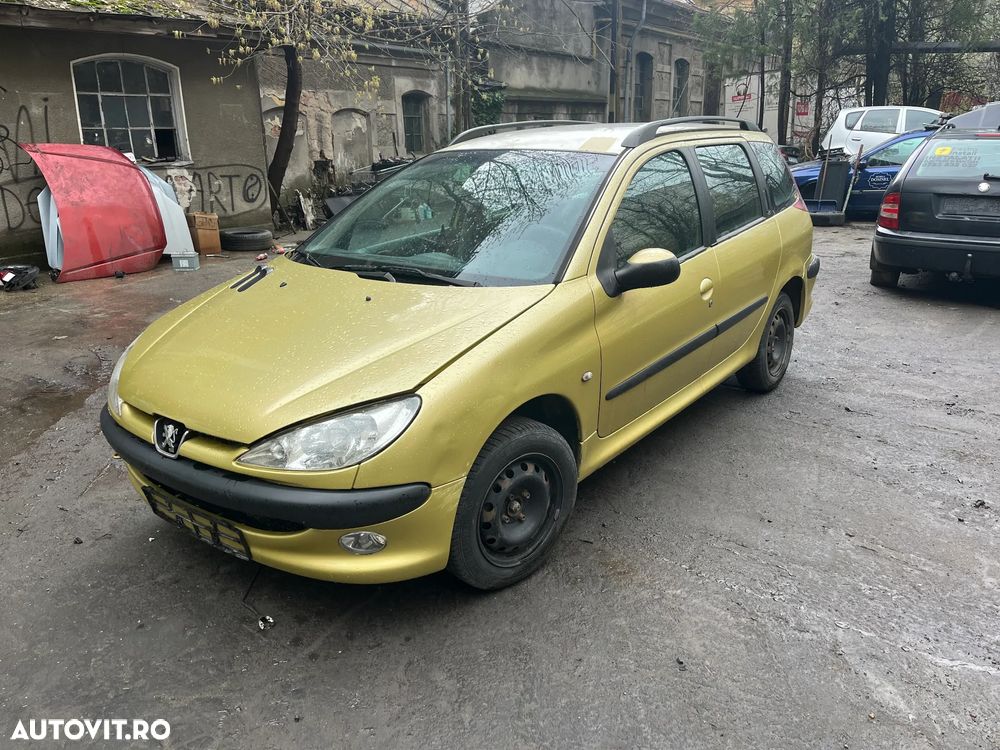 Dezmembrez Peugeot 206 break bej auriu 2006 1,4 HDI - 1