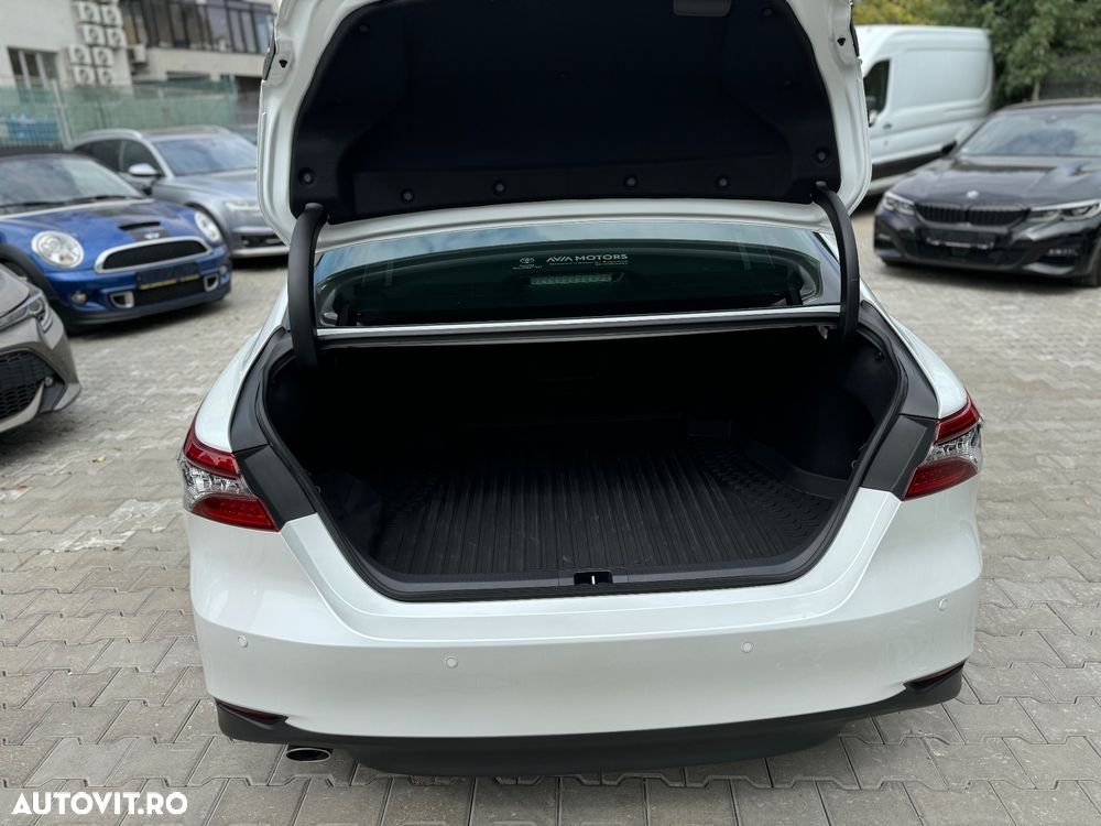 Toyota Camry 2.5 HEV Executive - 40