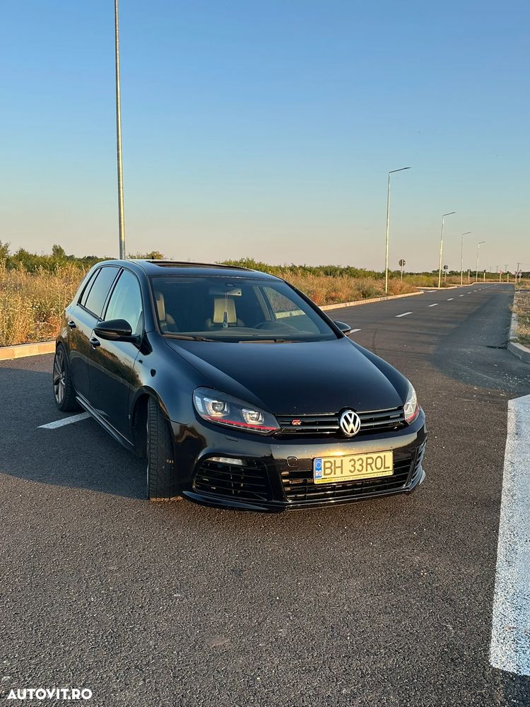 Volkswagen Golf - 2
