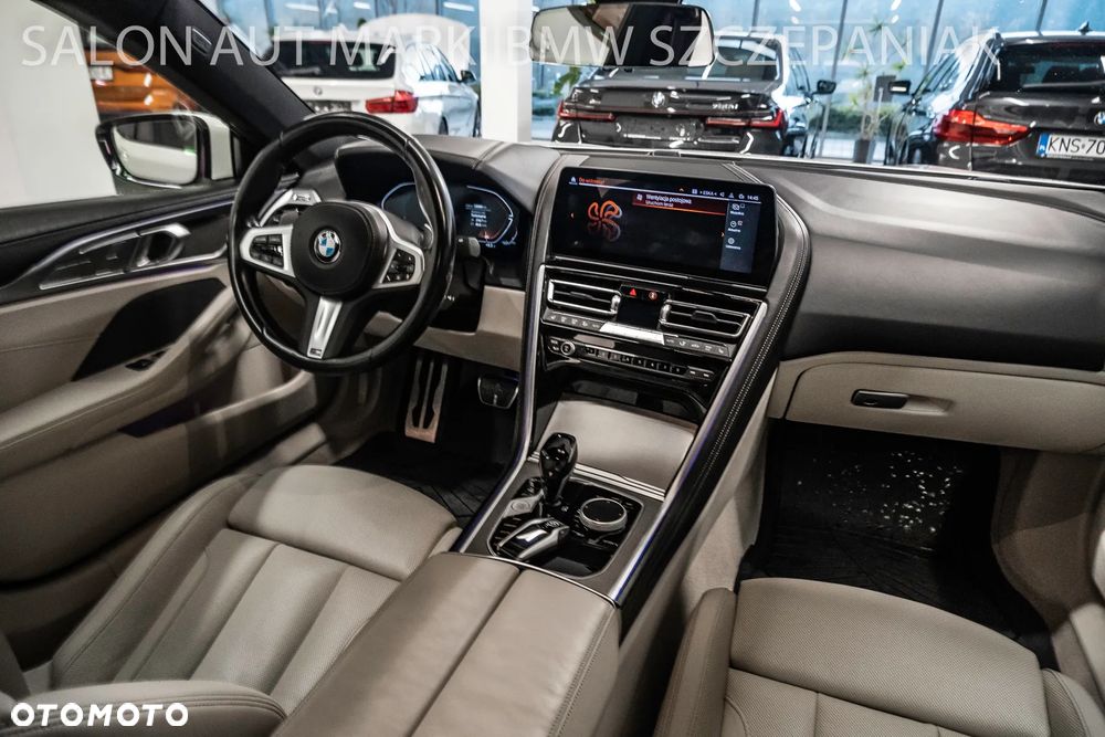 BMW Seria 8 840i xDrive - 26