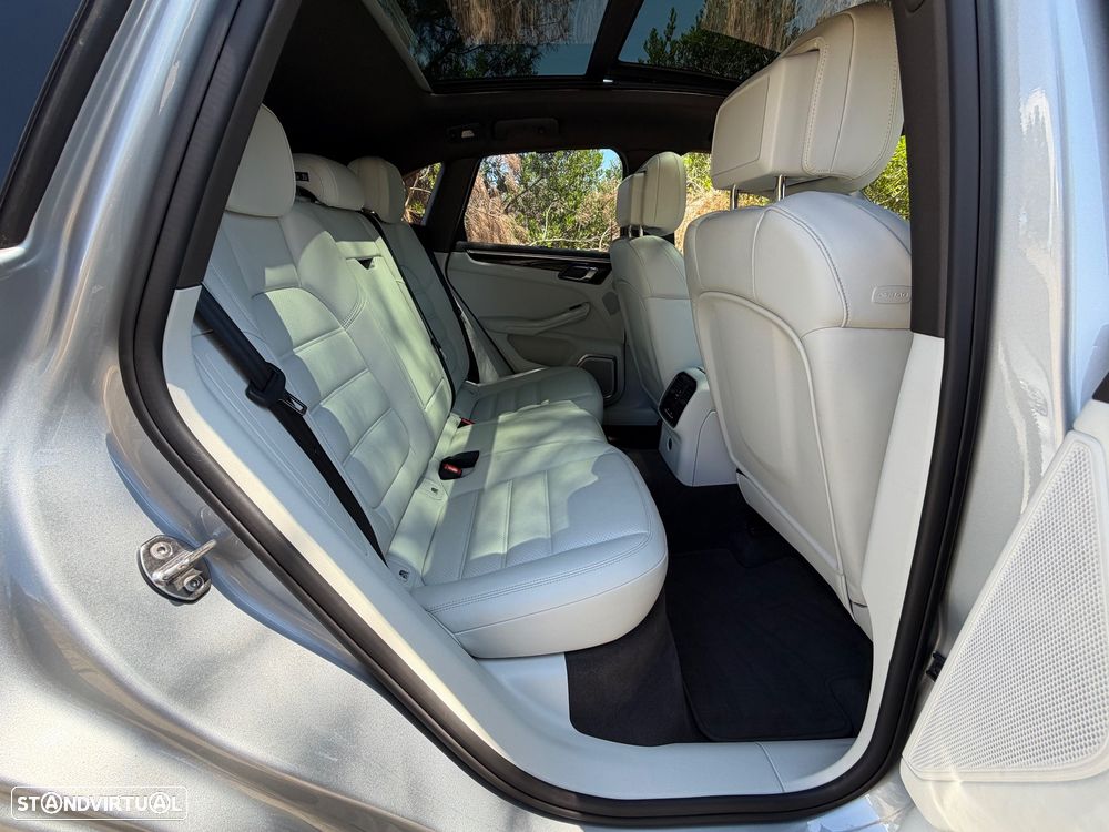 Porsche Macan S - 19