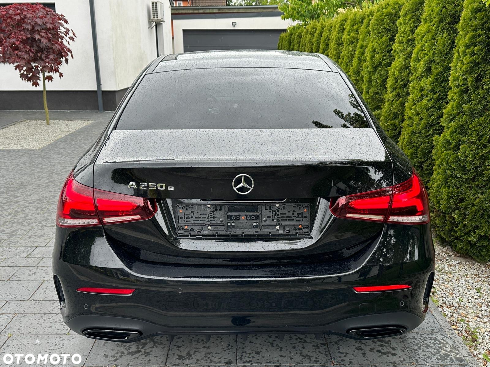 Mercedes-Benz Klasa A 250 e 8G-DCT AMG Line - 8