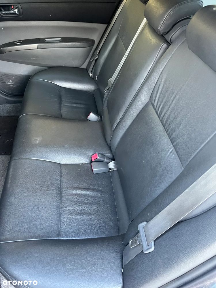 Toyota Prius 1.5 VVT-i Prestige - 11