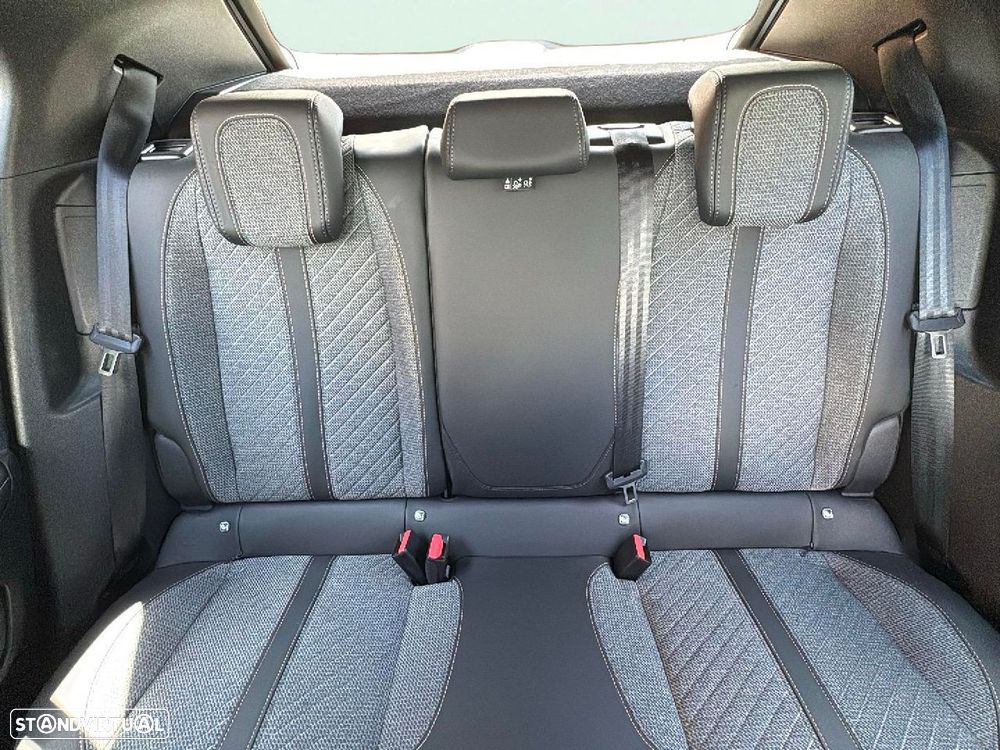 Peugeot e-2008 54 kWh Allure - 15