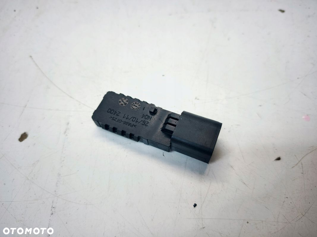 CZUJNIK PEDAŁU SPRZĘGŁA AUDI A4 B8 A5 8T Q5 8R 8K0907658D - 2